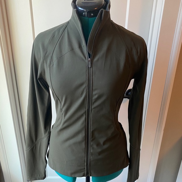 lululemon athletica Sweaters - Lululemon Athletica green zip up size 6